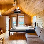 Apartment Zeus Village: Finnish With Pools & Gym *
