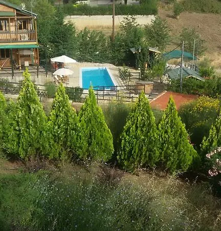 Zeus-village με πισίνα
